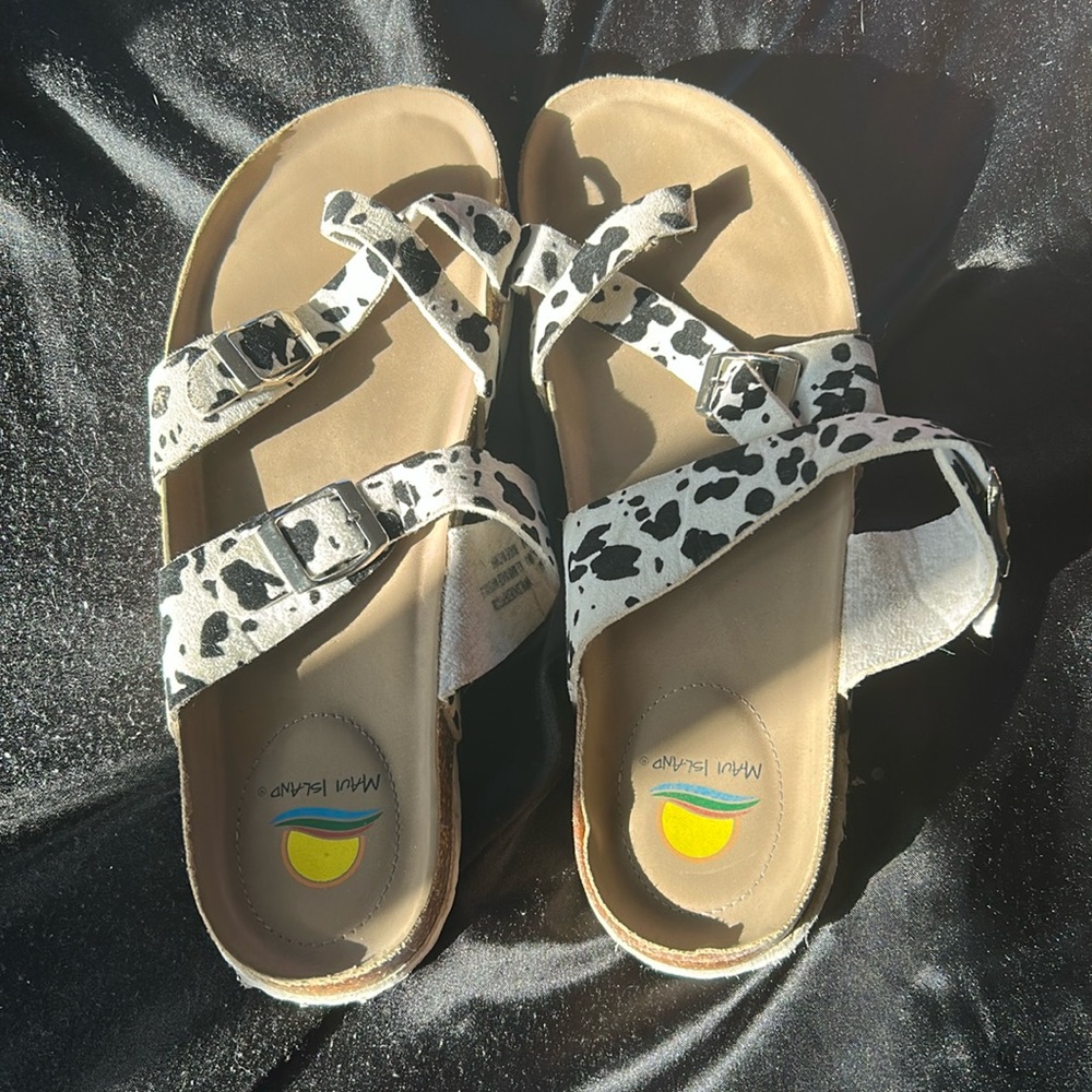 maui island cow print sandals size US 11
